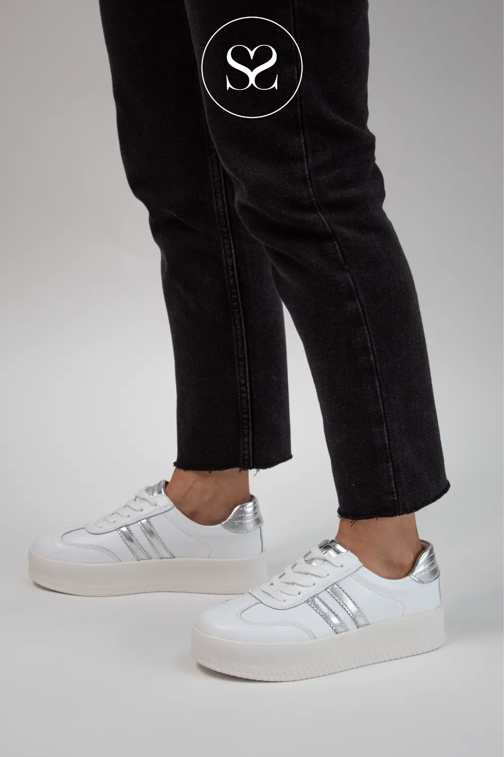DRILLEYS SEVENTY EIGHT CHUNKY WHITE/SILVER FLATFORM TRAINERS