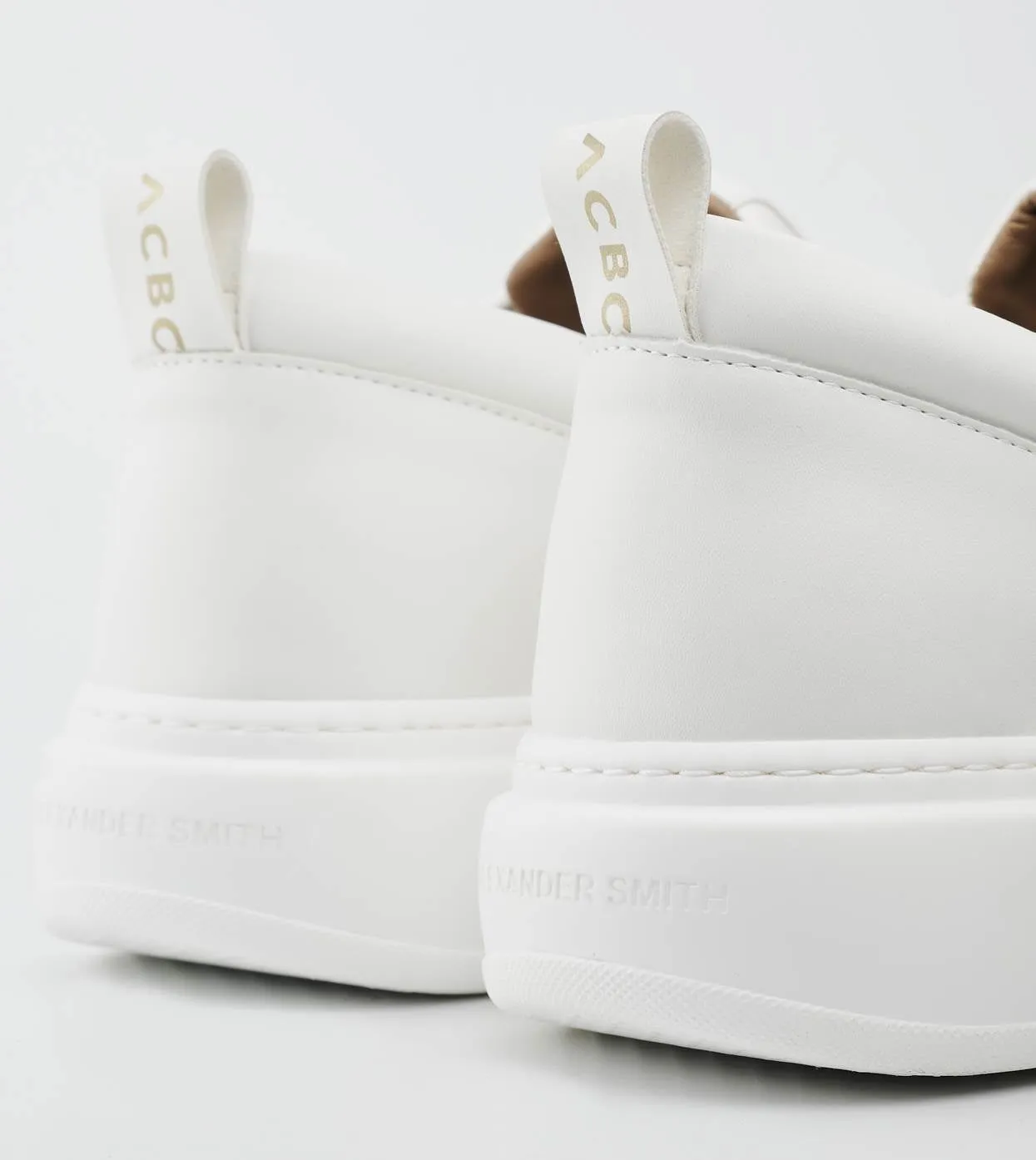 Eco Wembley Man Total White