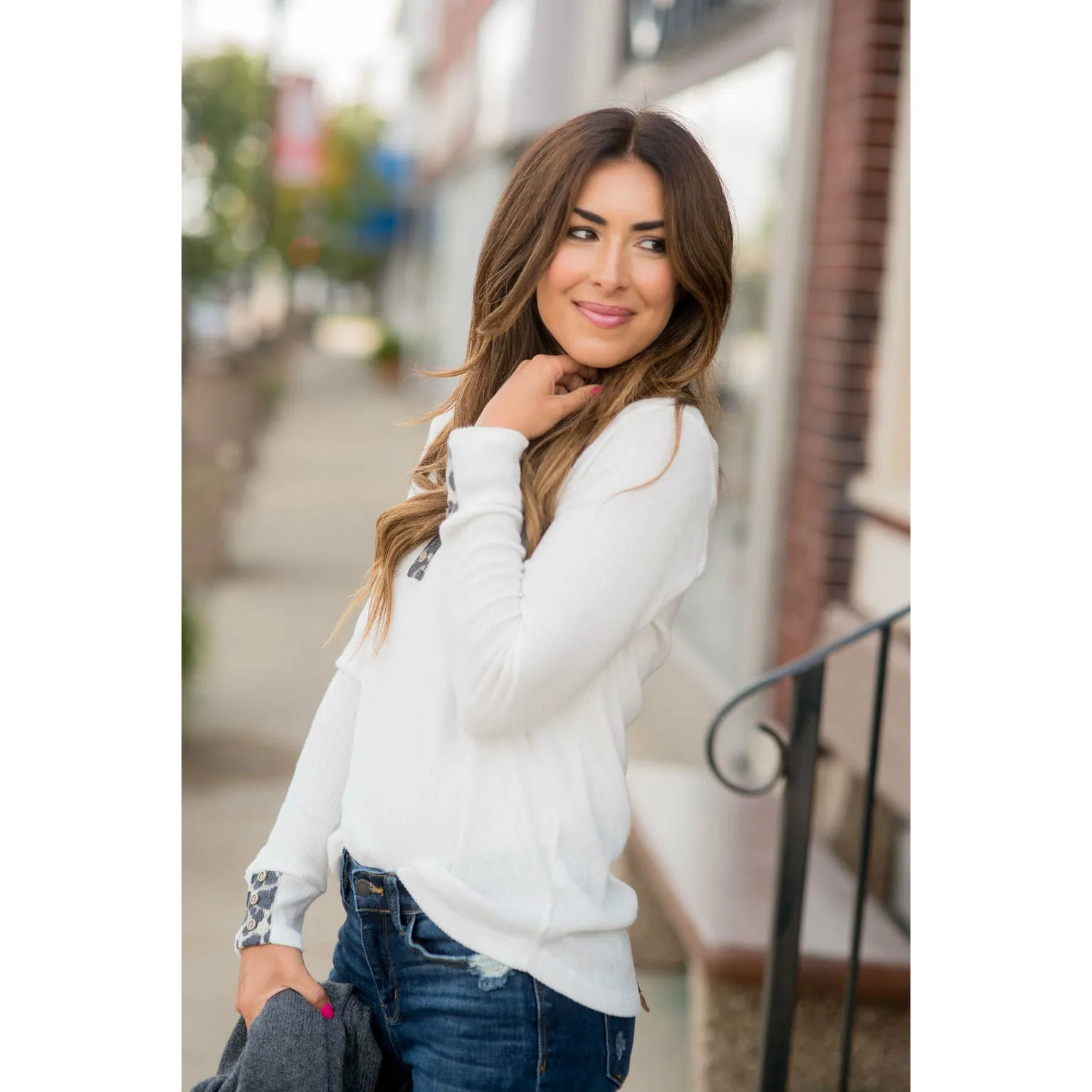 Leopard Trimmed Button Thermal Tee
