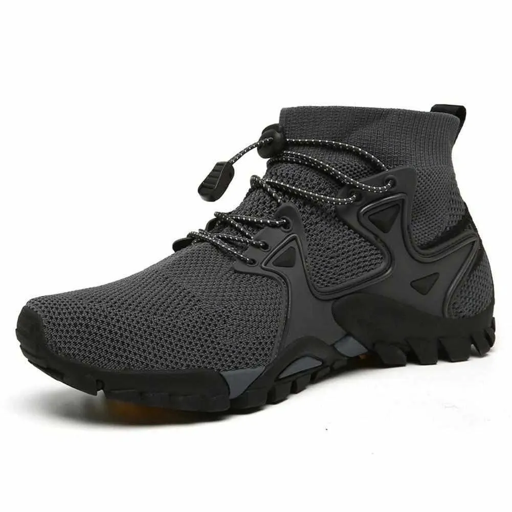 North Royal Light Explorer Sneaker