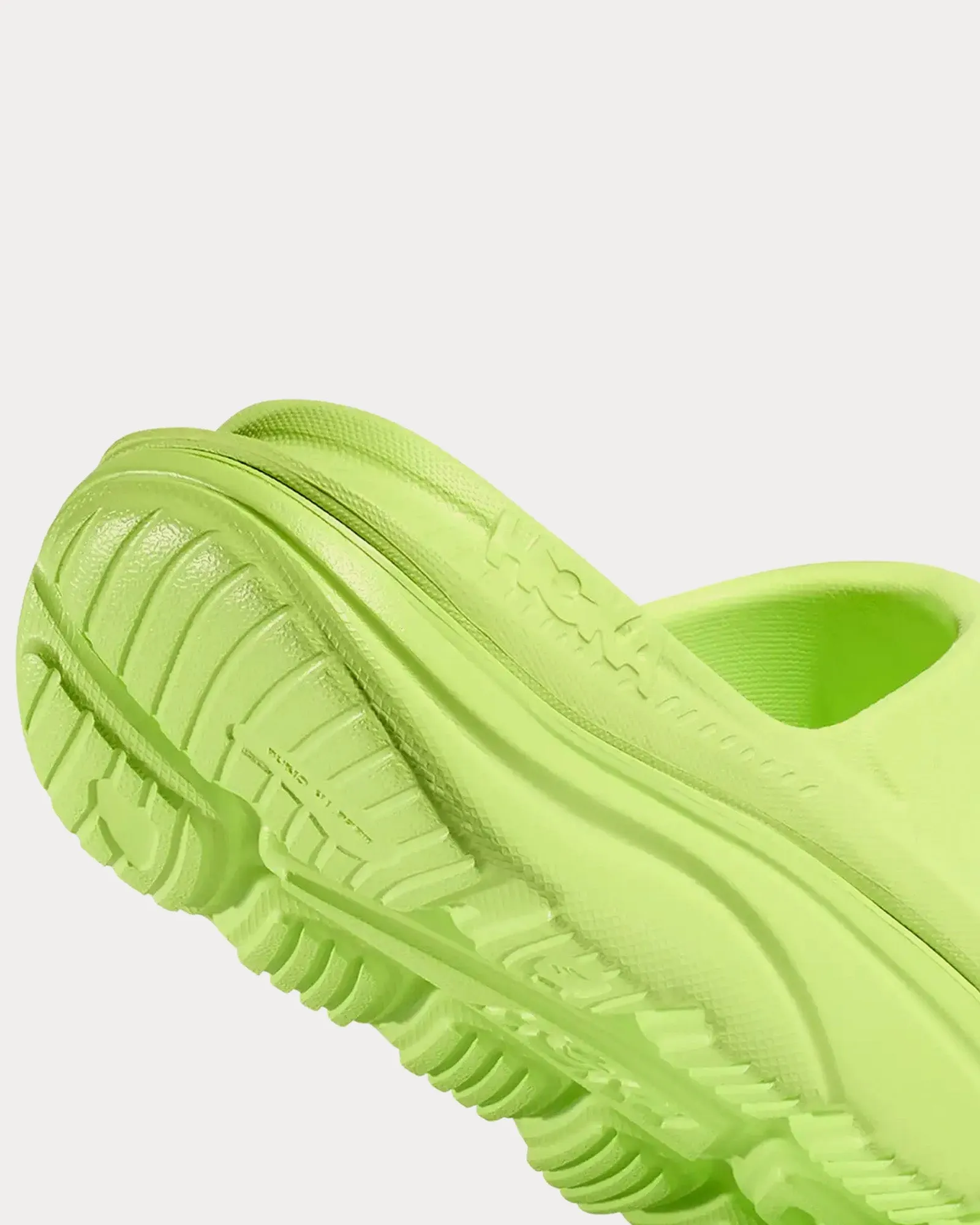 Ora Athletic Lettuce / White Slides