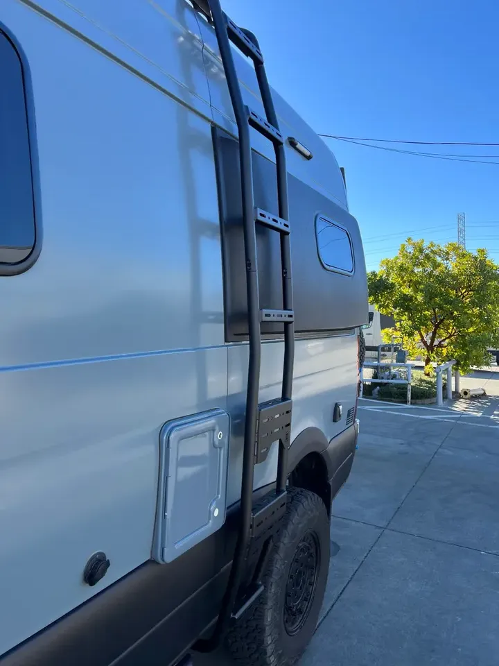 SPRINTER SIDE LADDER [OWL]